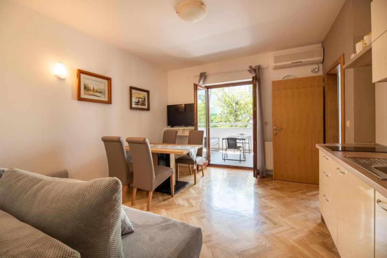 Apartment Ana